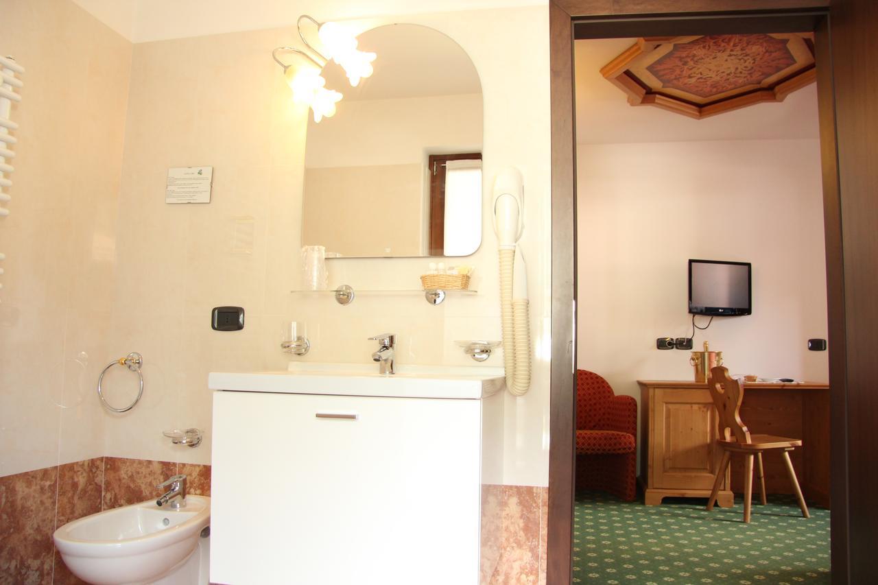 Hotel Lory Пинцоло Экстерьер фото