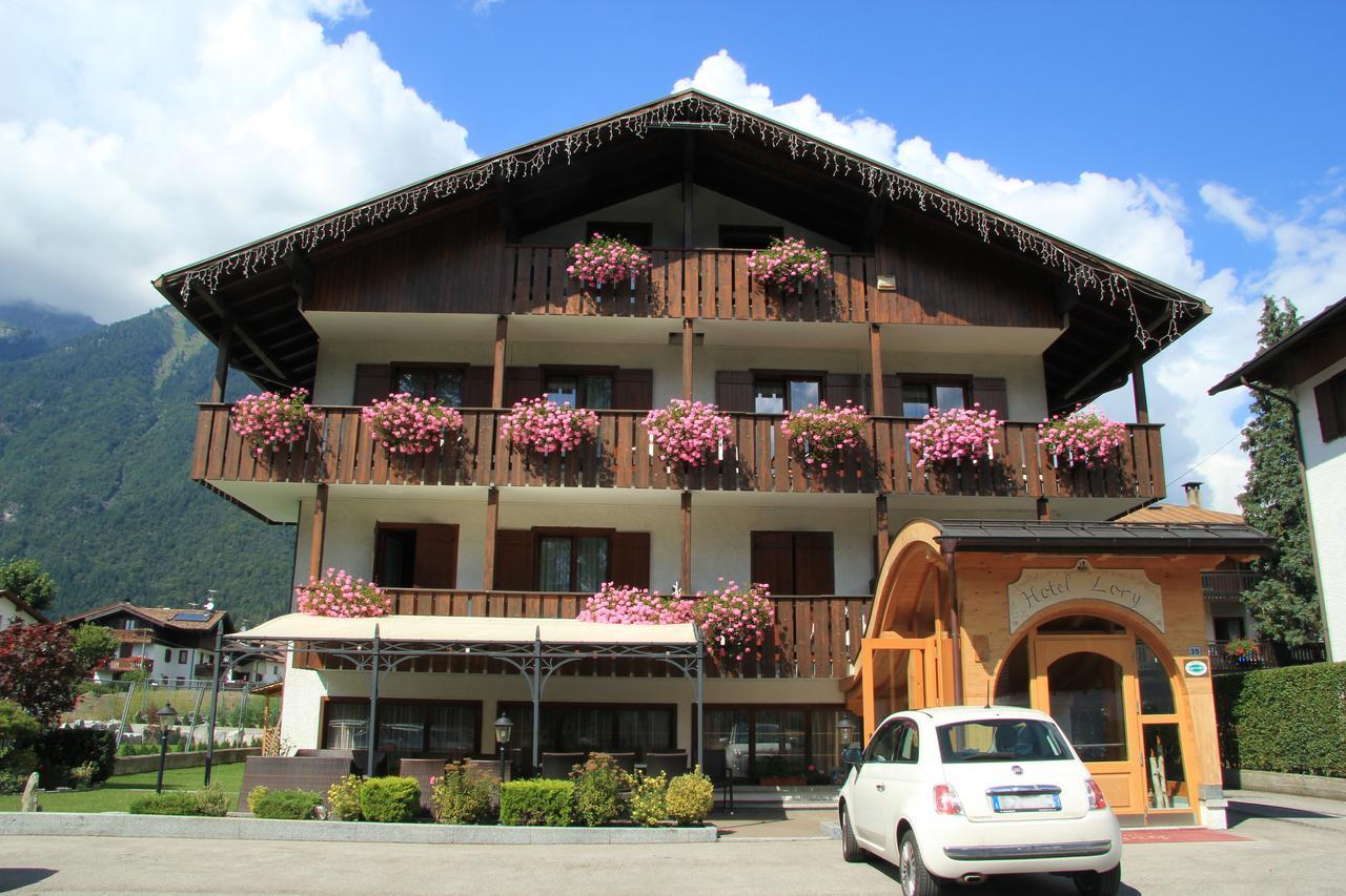 Hotel Lory Пинцоло Экстерьер фото